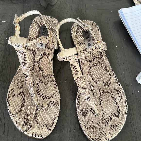 Shoes - Picture 2 of 2